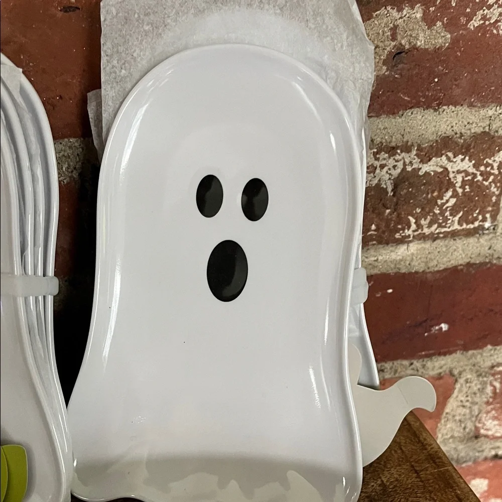 Ghost Shaped tray ghosts, appetizer plates, and 16 plates with ghosts
